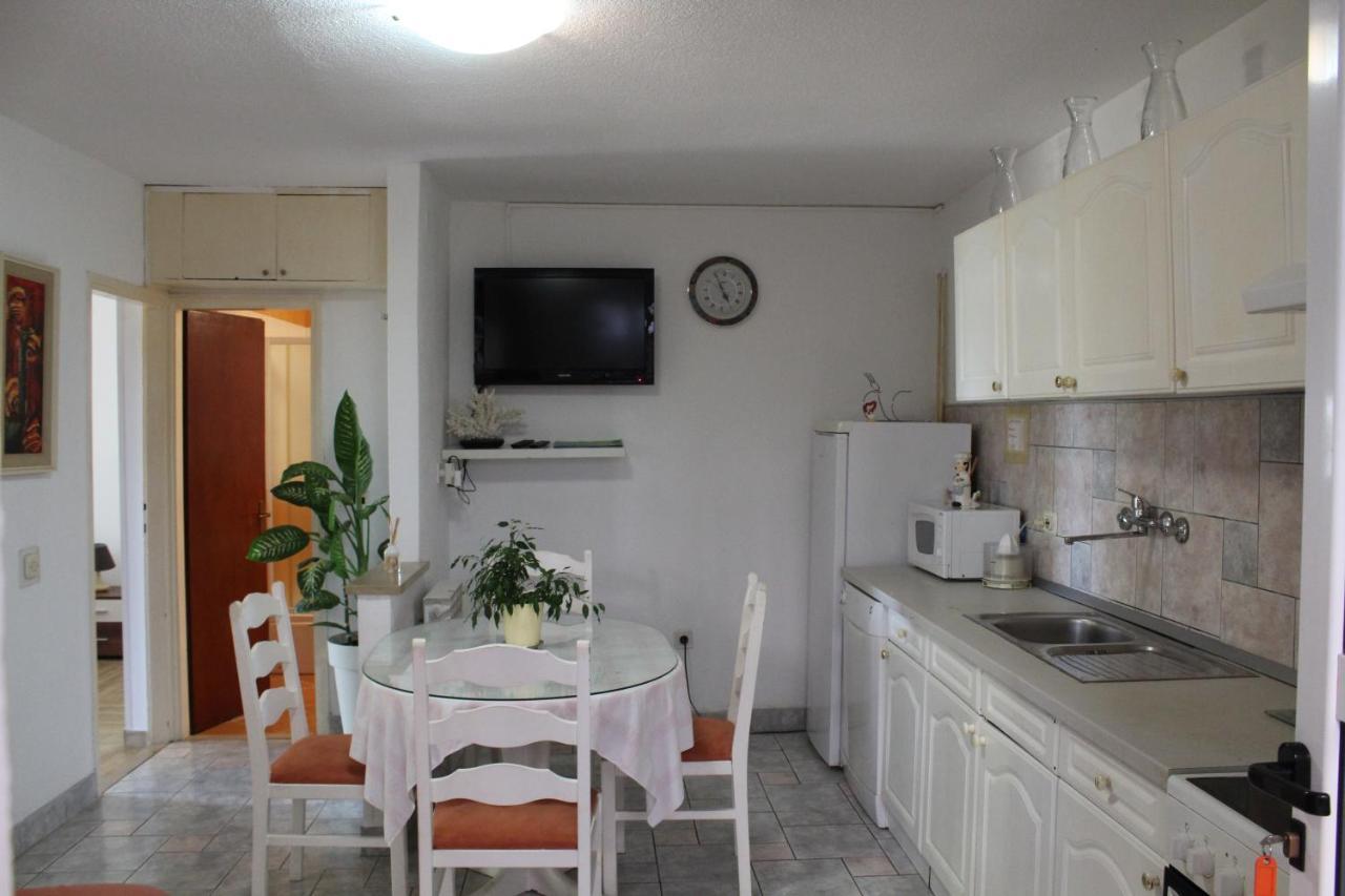 Nikola Leko Guest House Hvar Town Exterior photo