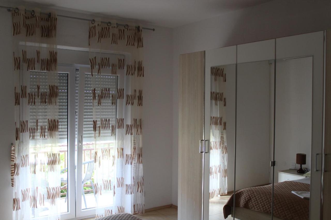 Nikola Leko Guest House Hvar Town Exterior photo